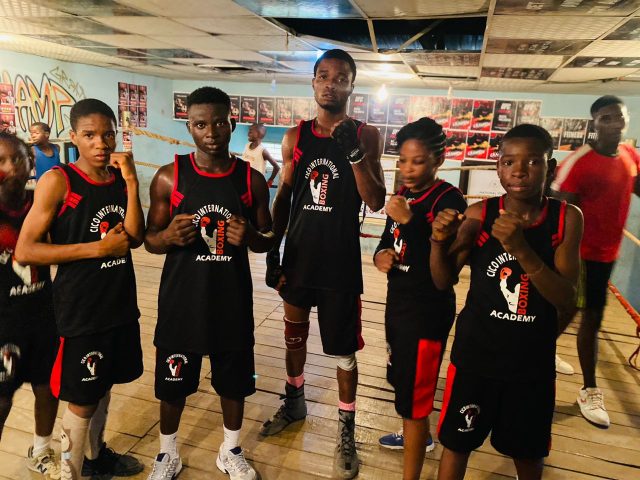 Boxing training Cico boxing acqademy - teenage boxers